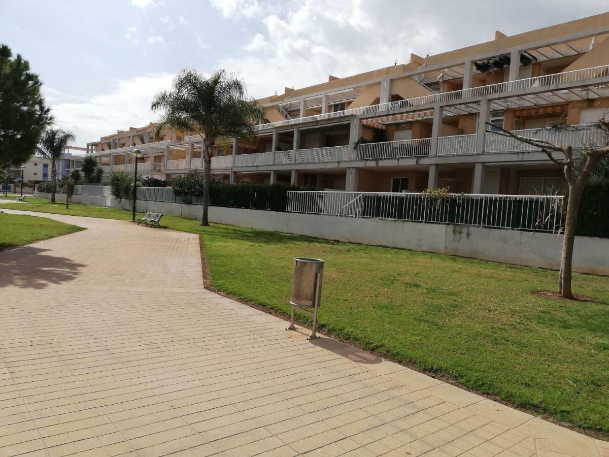 Las Terrazas Solo Familias Serviplaya Playa De Xeraco Kültér fotó